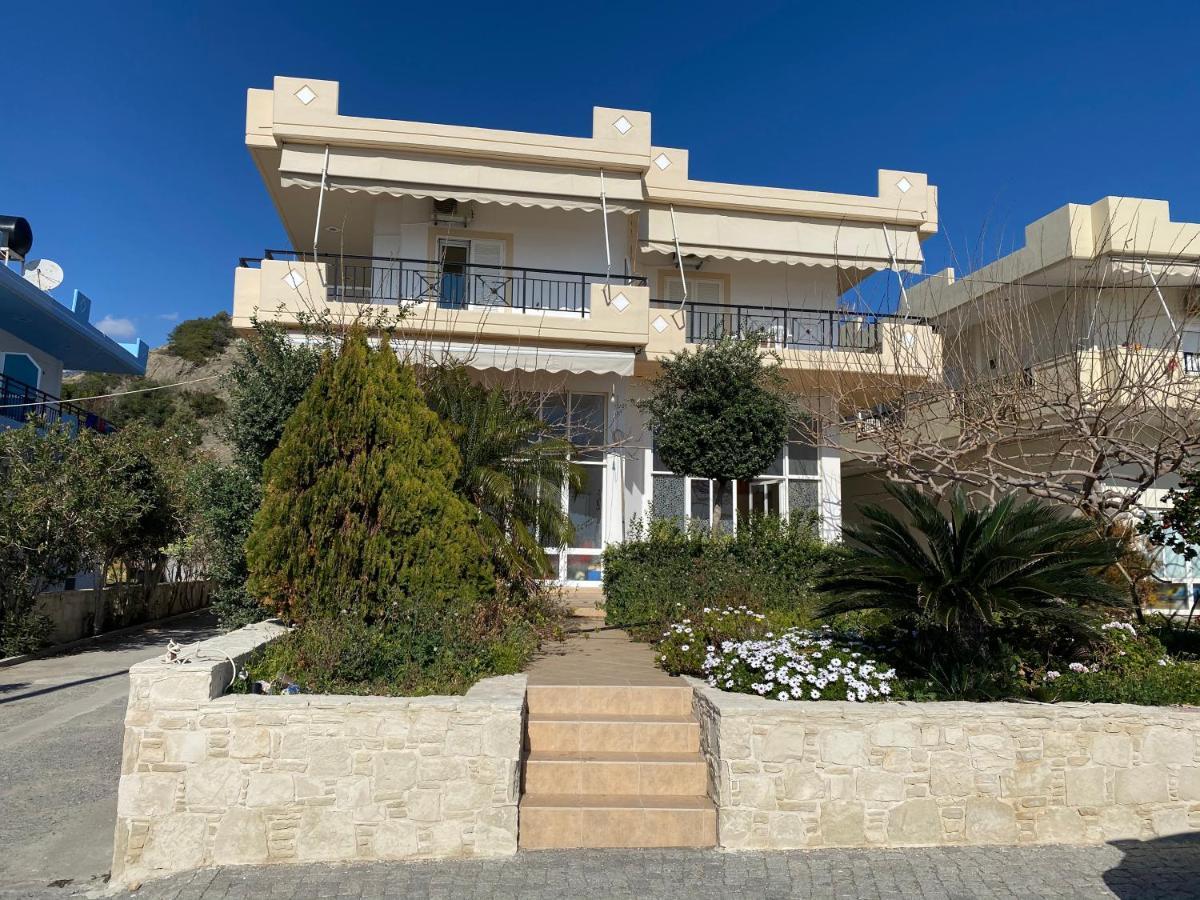 Sindonia Beach Apartment'S Psari Forada Екстериор снимка
