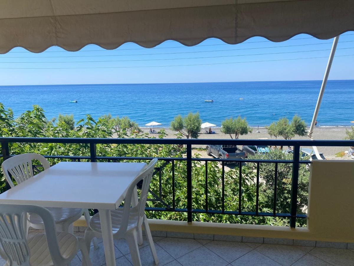 Sindonia Beach Apartment'S Psari Forada Екстериор снимка