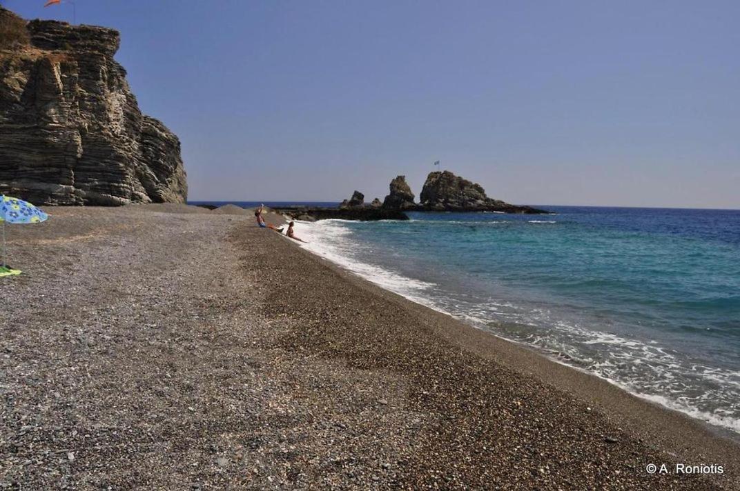 Sindonia Beach Apartment'S Psari Forada Екстериор снимка