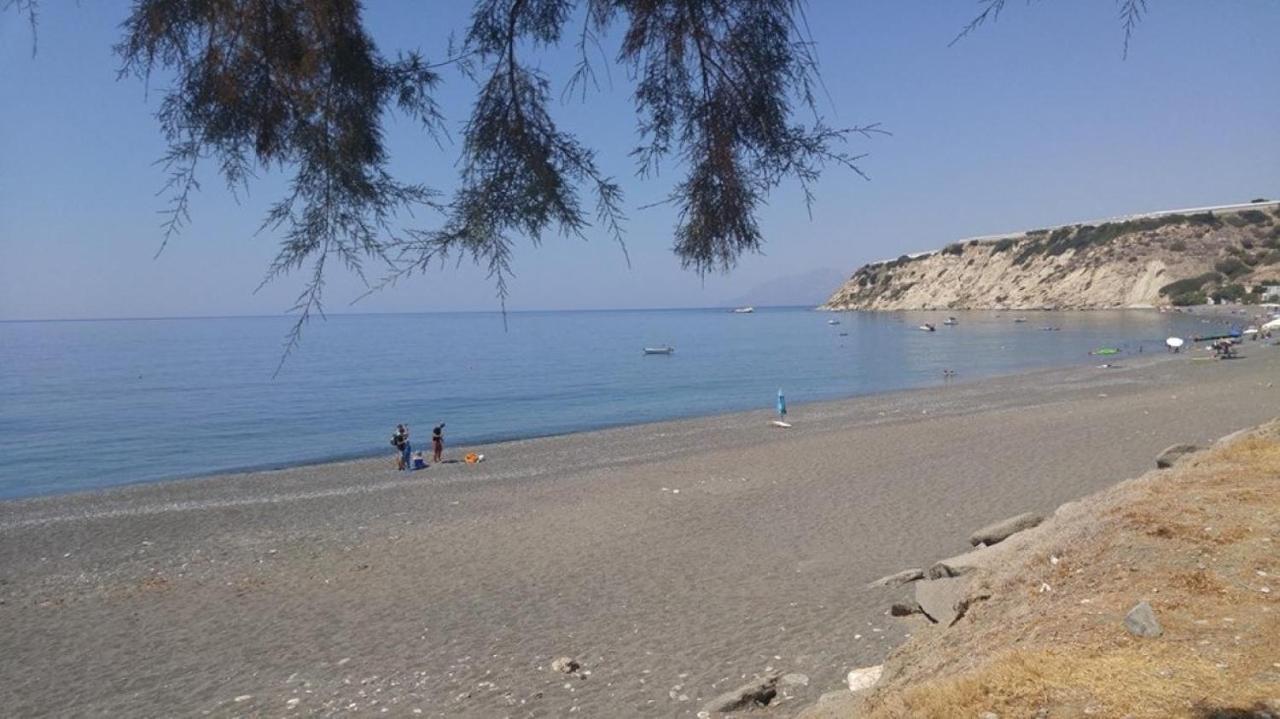 Sindonia Beach Apartment'S Psari Forada Екстериор снимка